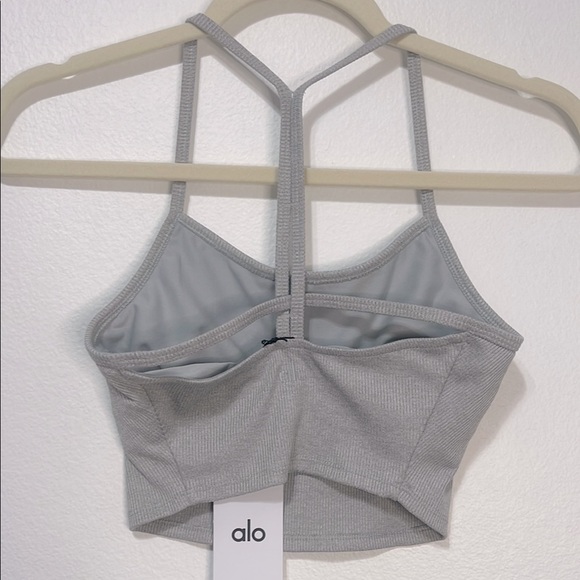 ALO Yoga Light Gray Ribbed Crop Top Size XS NWT - Picture 4 of 9
